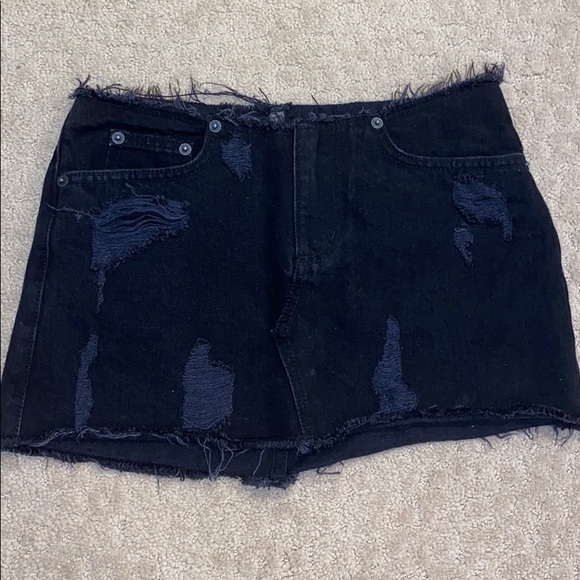Black denim jean skirt with cutoff waist - Picture 1 of 4
